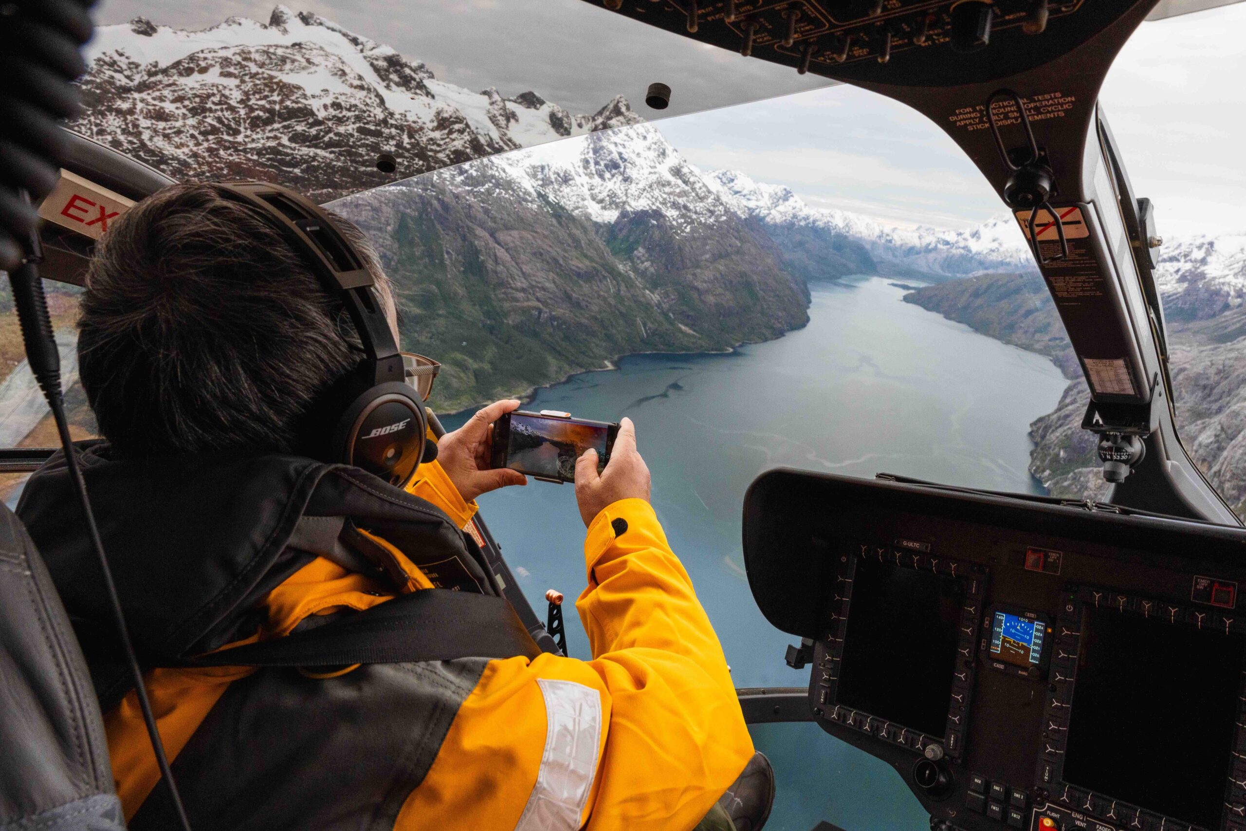 Patagonia-Flightseeing-Quark helicopter over Patagonia