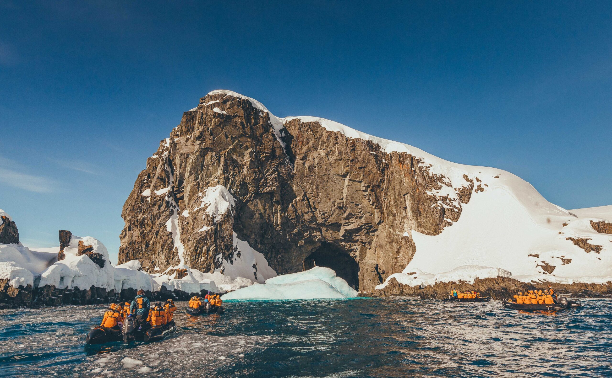 Zodiac-cruising-in-Antarctica-4-Quark zodiac cruise with guests