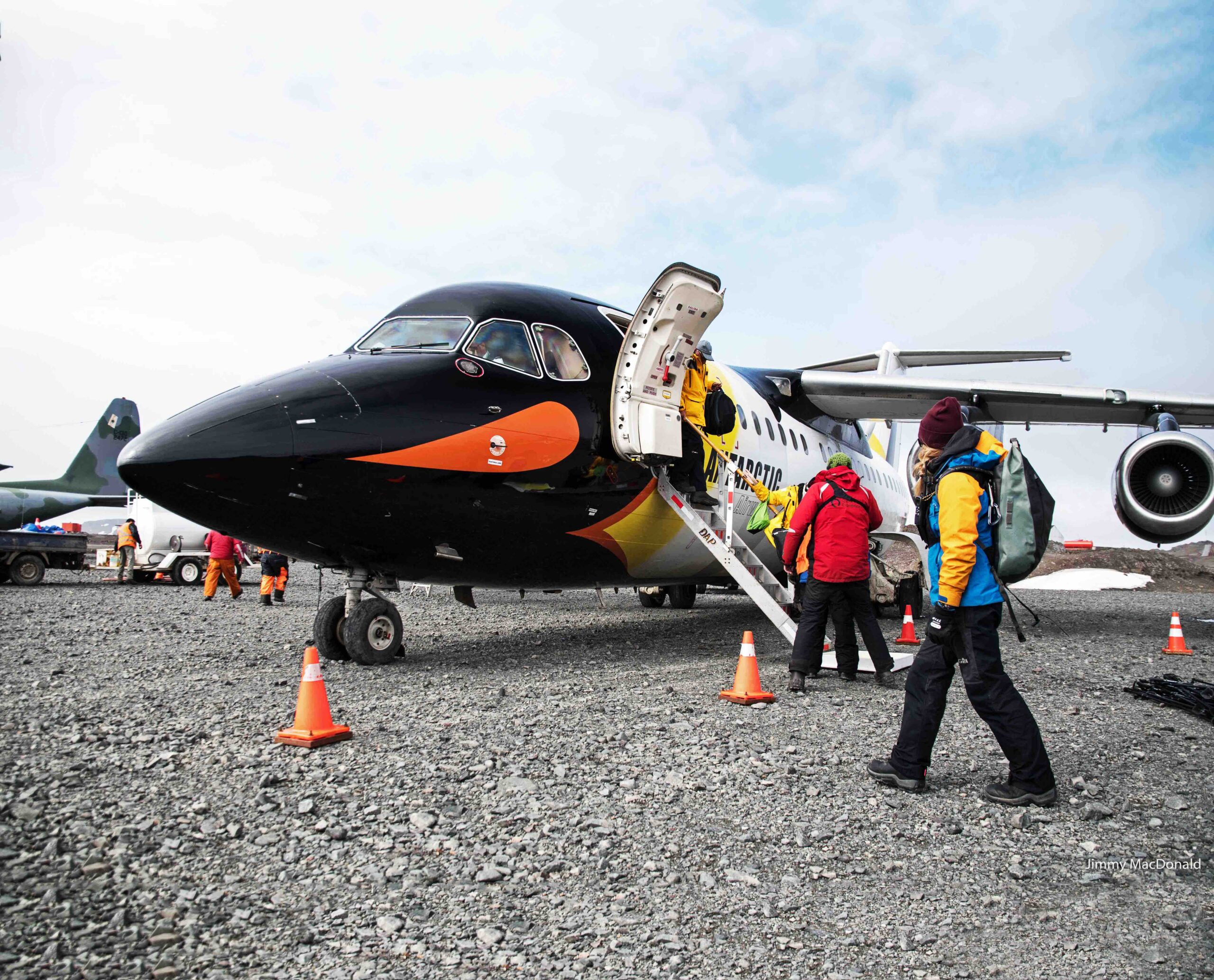 antarctic-FlyCruise-Quark Fly Cruise