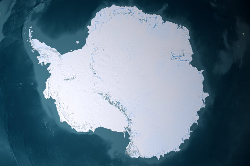 how cold is Antarctica title with map of antarctica
